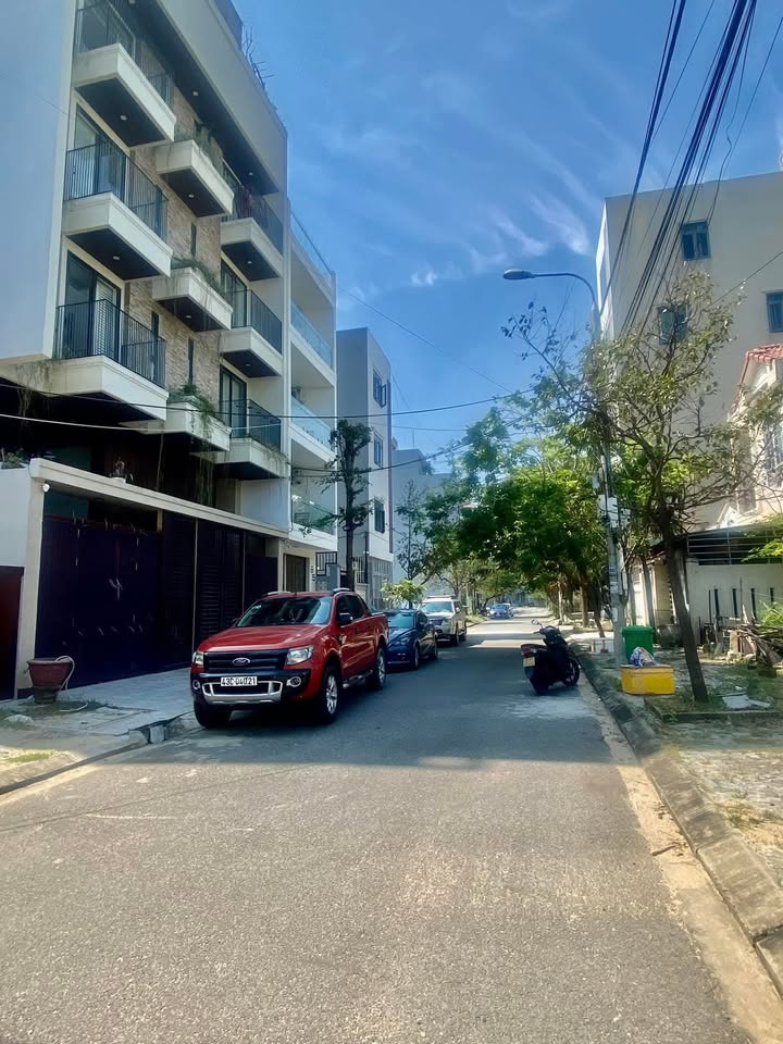 Đất nền đường Sơn Thủy Đông 4, Đà Nẵng 100m² giá 7 tỷ - Cơ hội đầu tư hiếm có!