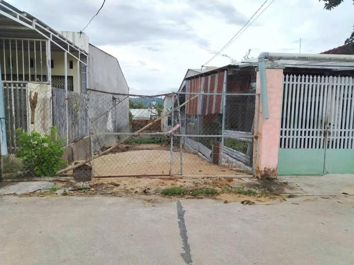 Đất mặt đường Cao Bá Quát, Phường Thắng Lợi, 175m² giá 1 tỷ - Đầu tư sinh lời ngay!