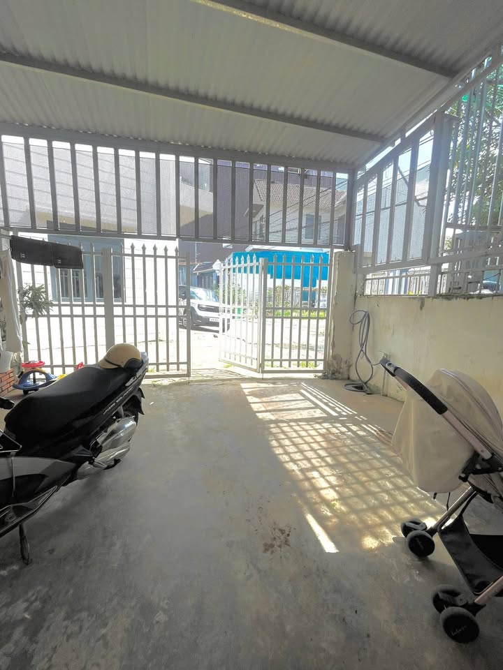 Đất nền Tân Lập Buôn Ma Thuột 100m² giá 2.95 tỷ - Sổ hồng chính chủ, thuận tiện di chuyển!