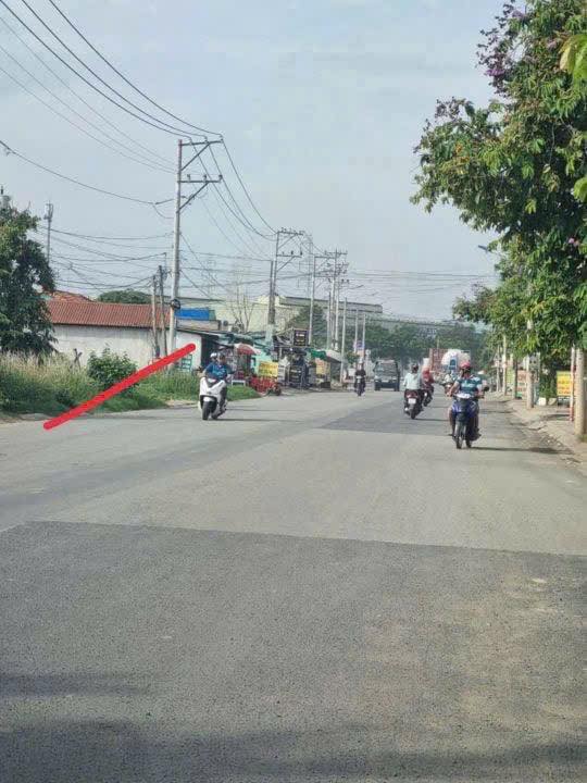 Đất mặt tiền đường 833B, xã Long Cang, 600m² giá 10.2 tỷ - Sổ hồng chính chủ, đầu tư sinh lời!