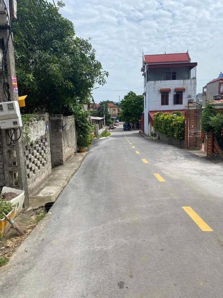 Đất ở chính chủ ngõ 5 Yết Kiêu, phường Sao Đỏ, 182m² – Giá thỏa thuận