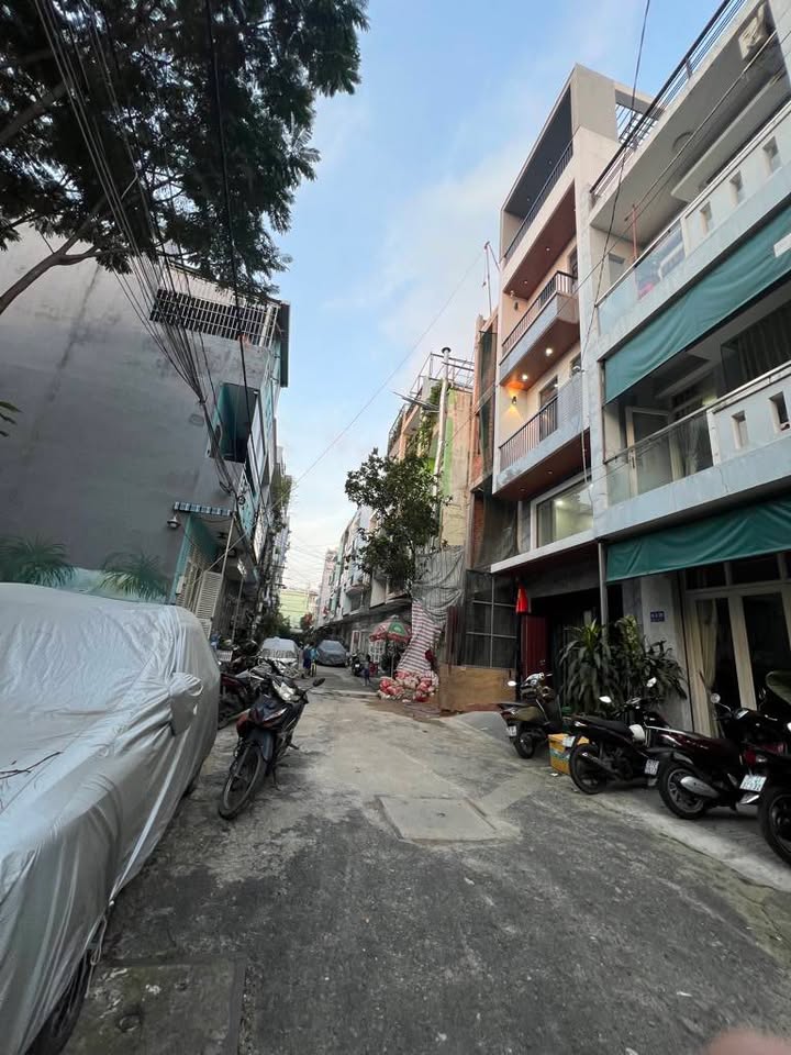 Bán nhà hẻm xe hơi Tân Thới Nhất Q12, 40m² giá 5.2 tỷ - Sẵn sàng vào ở ngay!