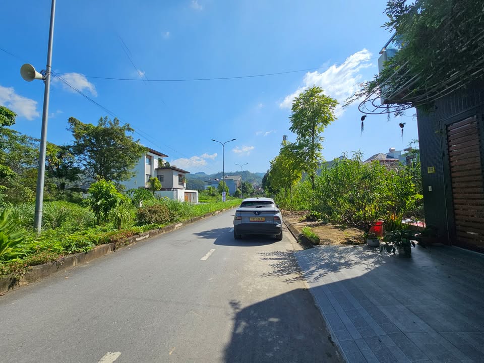 Đất nền Hòa Bình 102.5m² giá 3 tỷ - Sổ đỏ chính chủ, sang tên ngay!