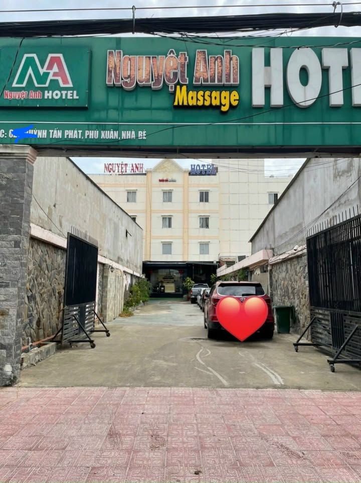 Khách sạn mặt tiền Huỳnh Tấn Phát, Nhà Bè 670m² giá chỉ 60 tỷ - Cơ hội đầu tư hấp dẫn!