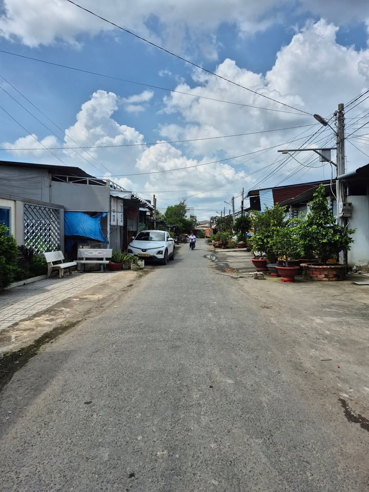 Đất mặt tiền Long Đại, phường Long Hoa, Tây Ninh 240m² giá 2.28 tỷ - Đầu tư tiềm năng cao!