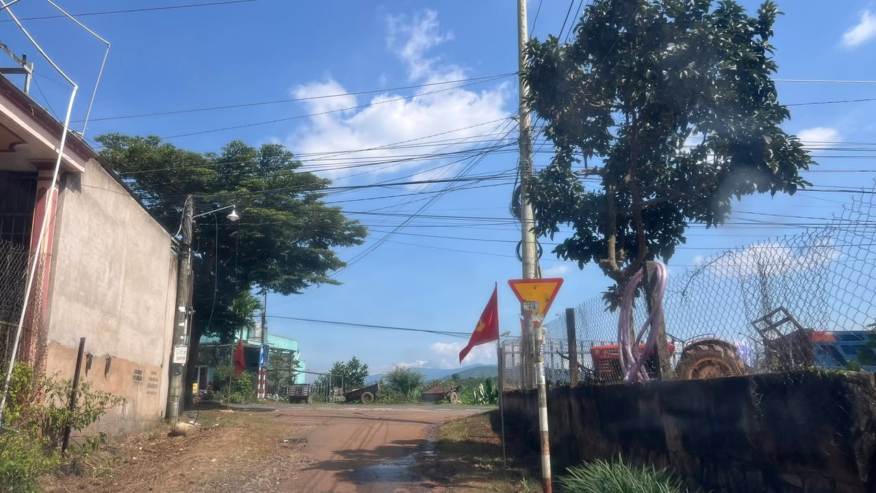 Đất nền Đinh Trang Hoà 400m² giá chỉ 830 triệu - Cơ hội đầu tư hấp dẫn!