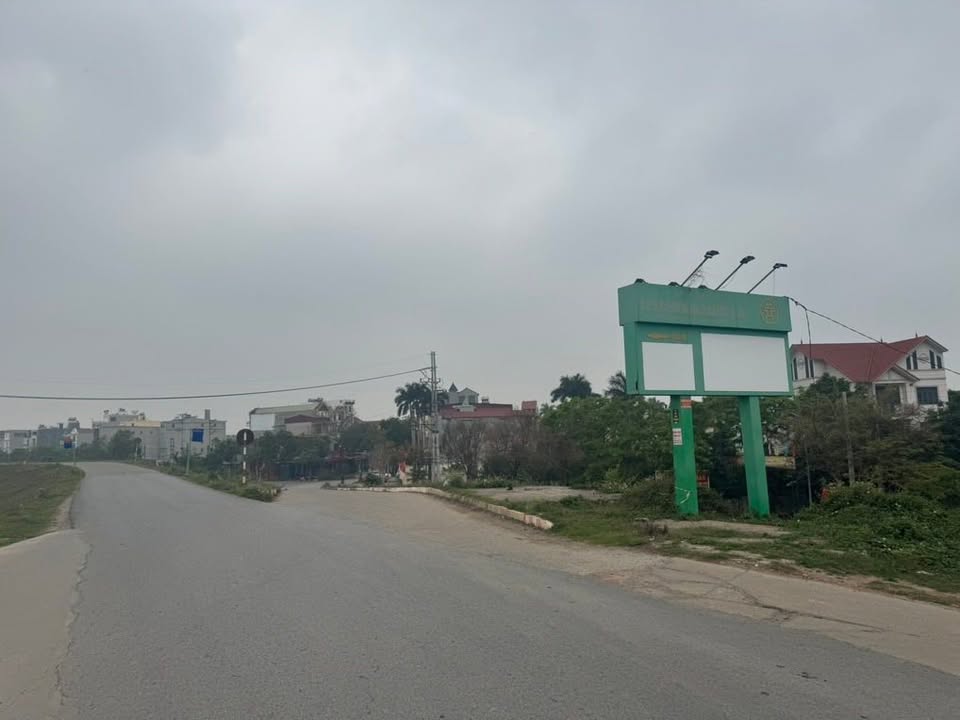 Đất Yên Vinh Mê Linh 100m² - Đầu tư sinh lời hấp dẫn!