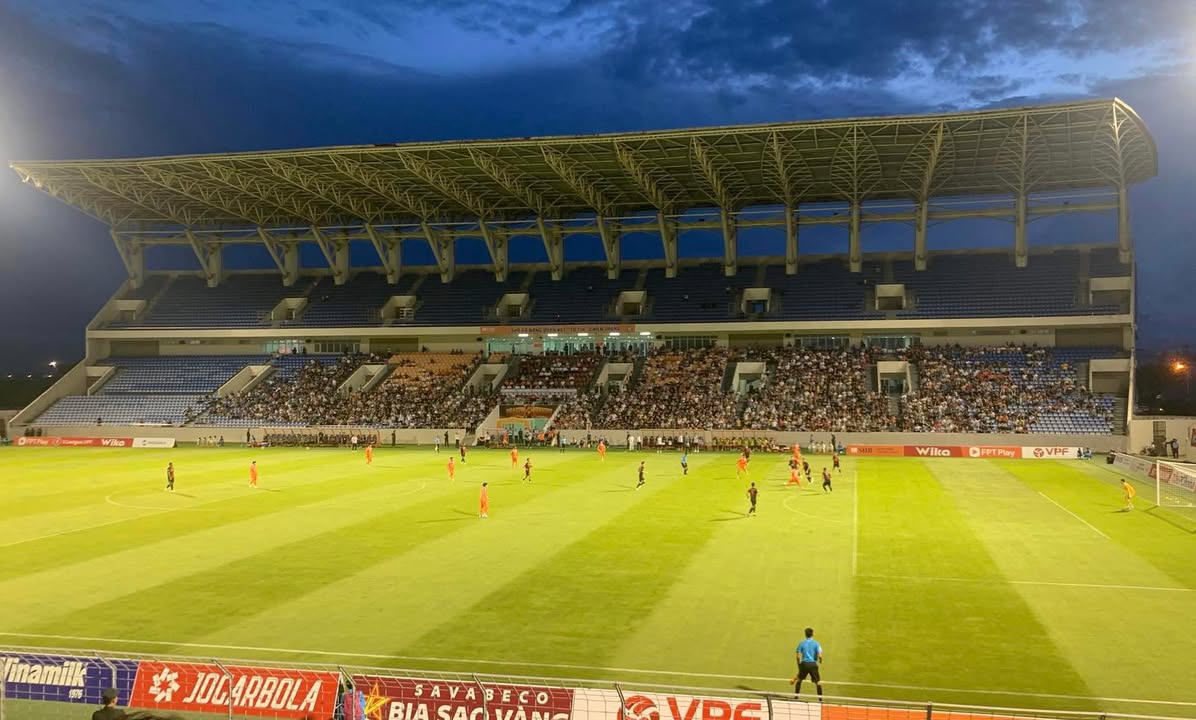 Nhà phố Hòa Xuân Đà Nẵng 120m² giá 5 tỷ - Vị trí vàng sát sân vận động!