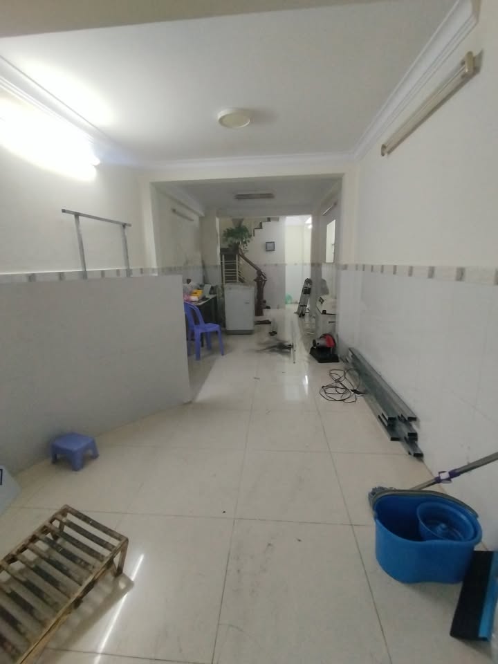 Cho thuê nguyên căn hẻm xe tải Nguyễn Thiện Thuật, quận 3 - 16 triệu, phù hợp kinh doanh đa ngành!