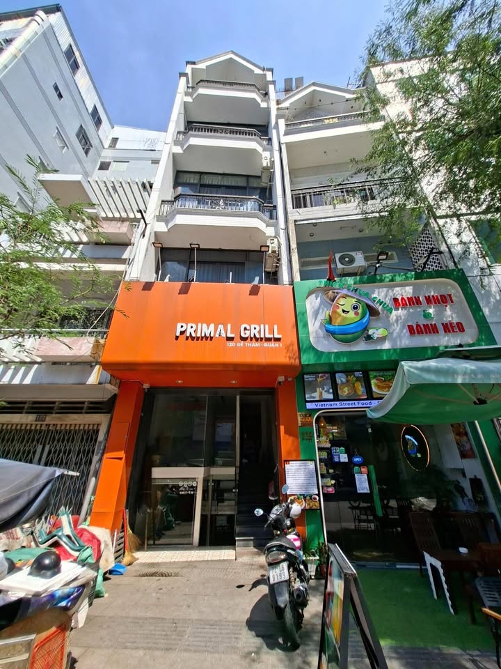 Mặt bằng kinh doanh cho thuê tại Đường Đề Thám, Quận 1 - Vị trí đắc địa cho mọi mô hình kinh doanh