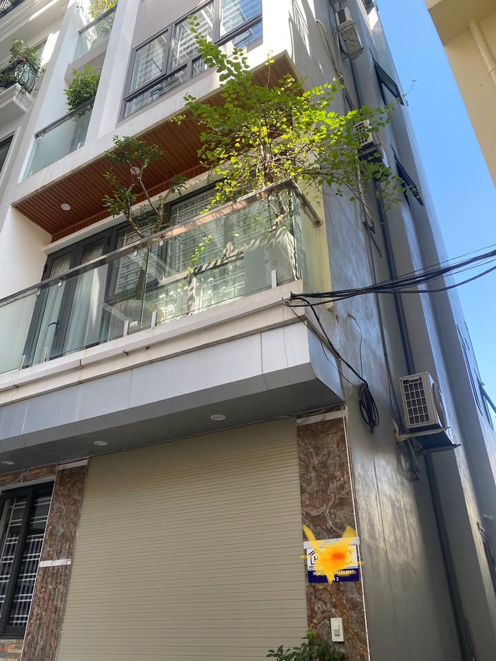 Nhà riêng tại Nam Dư, Hoàng Mai 35m² giá 6.5 tỷ - Lô góc, sổ đỏ chính chủ!