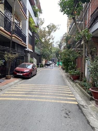 Nhà phân lô Tam Trinh 75m² giá 21.5 tỷ - Đường ô tô tránh, dân trí cao!