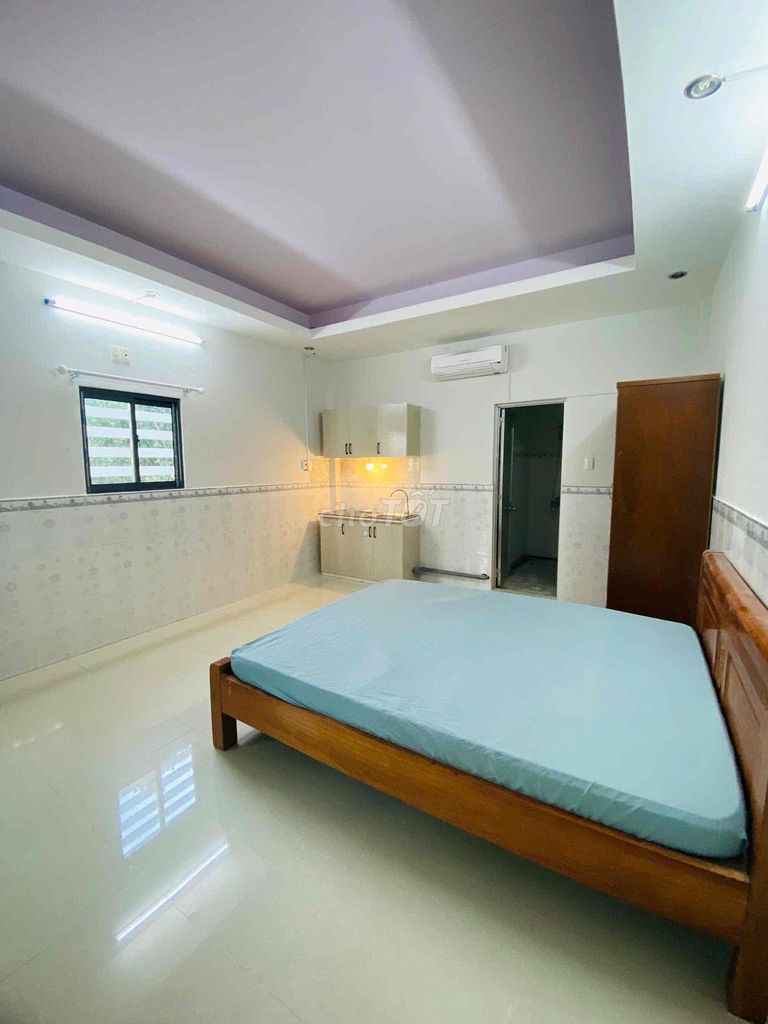 Phòng trọ Studio 28m² gần bến xe Quận 8 - Tiện nghi đầy đủ, giá chỉ 3.8 triệu!