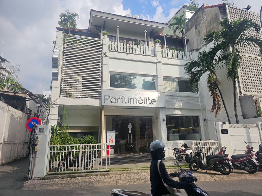 Nhà mặt tiền đường Tú Xương, Quận 3, diện tích 600m² - Vô kinh doanh ngay!