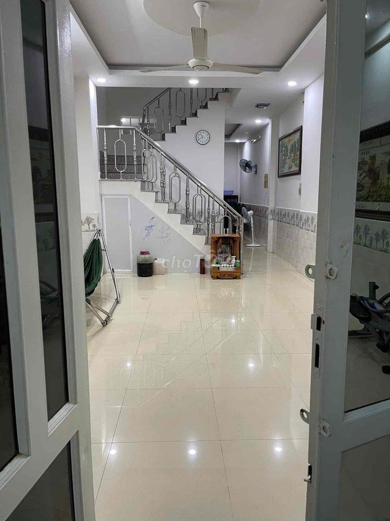 Nhà nguyên căn hẻm ô tô Hiệp Bình Chánh 64m² giá 12 triệu - Thích hợp gia đình và kinh doanh!