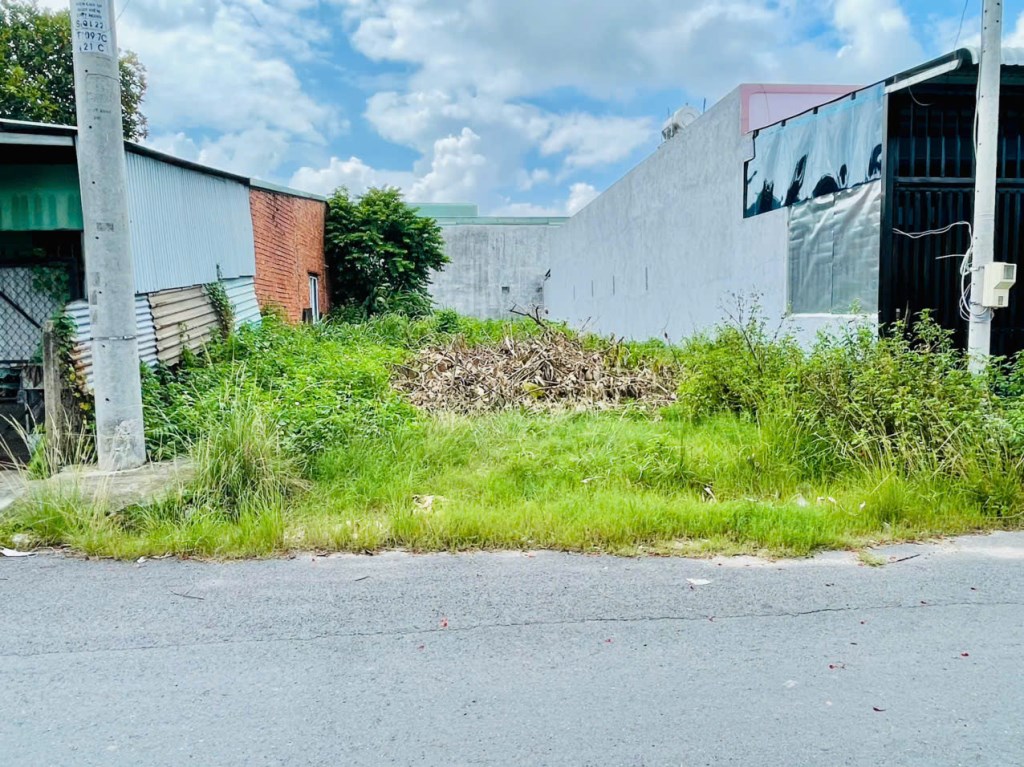 Bán lô đất đẹp đường Suối Lội, cạnh THPT Tân Thông Hội - Giá tốt chỉ 1.58 tỷ!