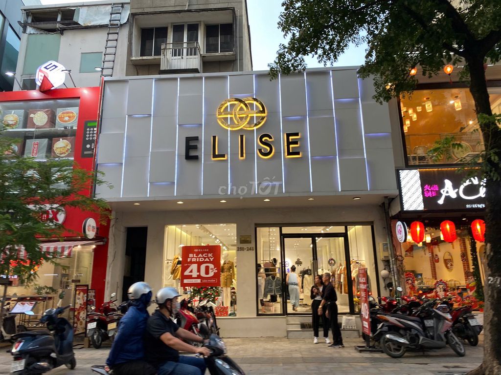 Cho thuê mặt bằng Nguyễn Trãi, Quận 1 - Diện tích 185m², giá chỉ 70 triệu/tháng!