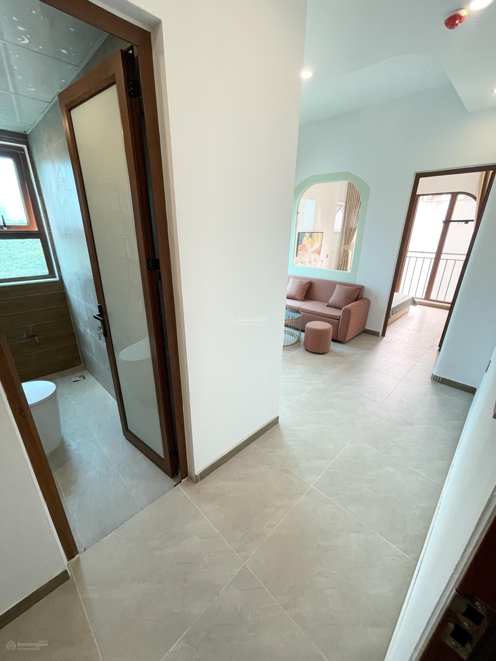 Phòng cho thuê Mễ Trì 33m² giá 4.5 triệu - Ban công thoáng sáng, đầy đủ tiện nghi!