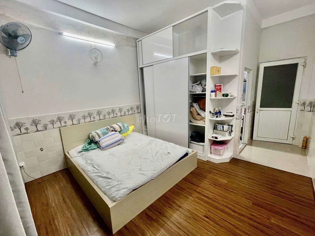 Nhà cho thuê 1 trệt 2 lầu 4x16m tại đường số 38, Thủ Đức - Phù hợp cho gia đình hoặc kinh doanh