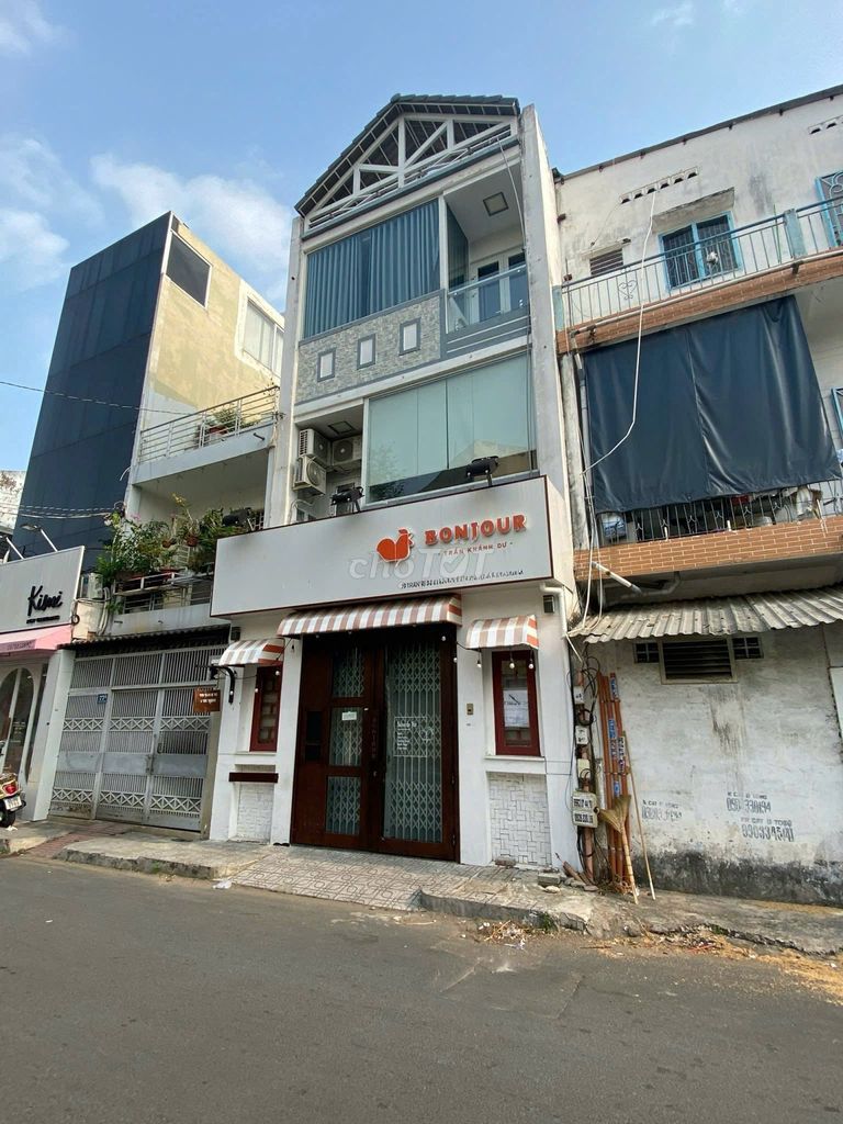 Cho thuê Mặt Tiền Trần Nhật Duật - Quận 1 - 5x14m - Phù hợp làm văn phòng, nail, spa