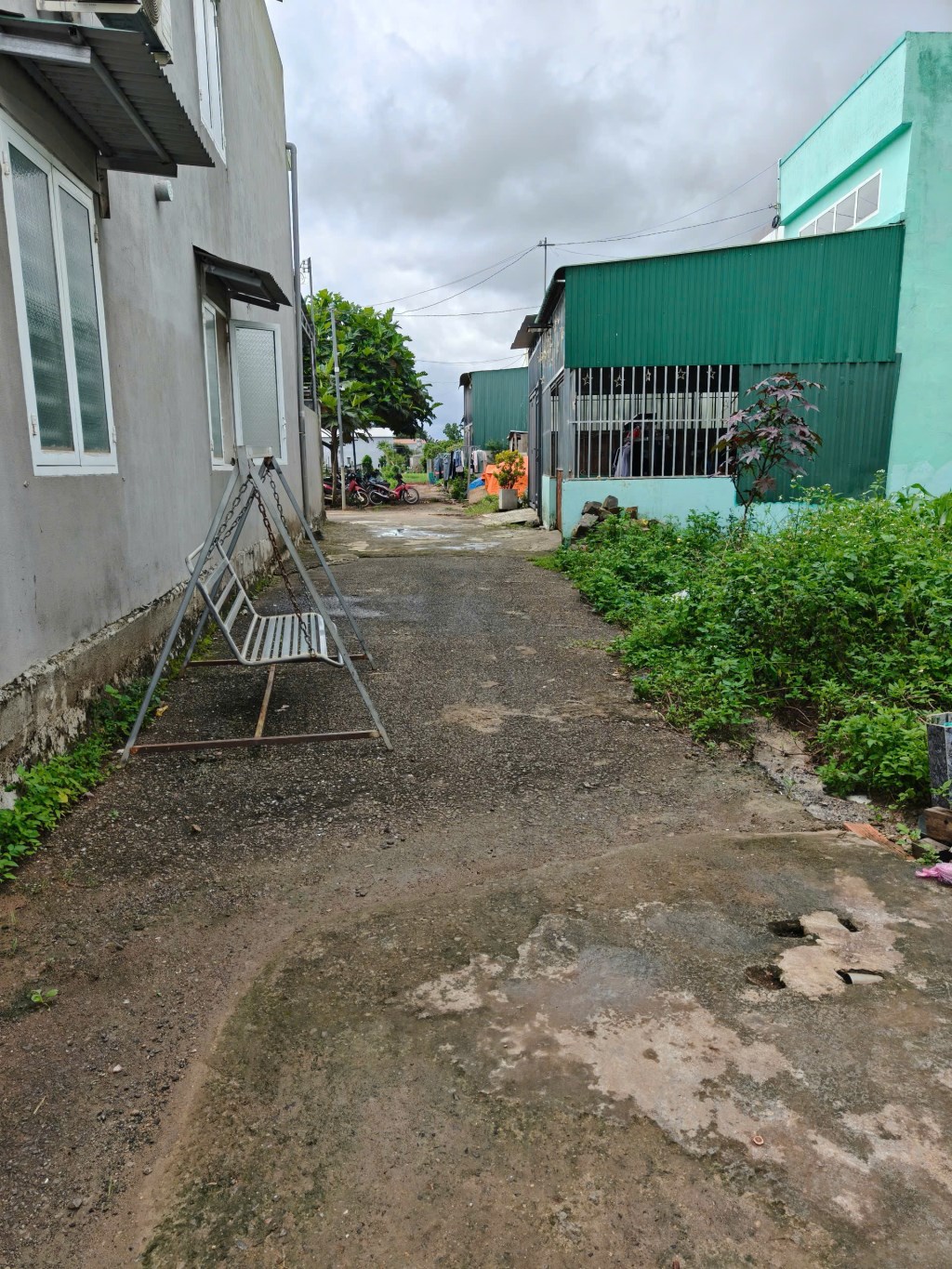 Bán nhà Liên Nghĩa 100m² giá 2.5 tỷ - View hồ Nam Sơn tuyệt đẹp!