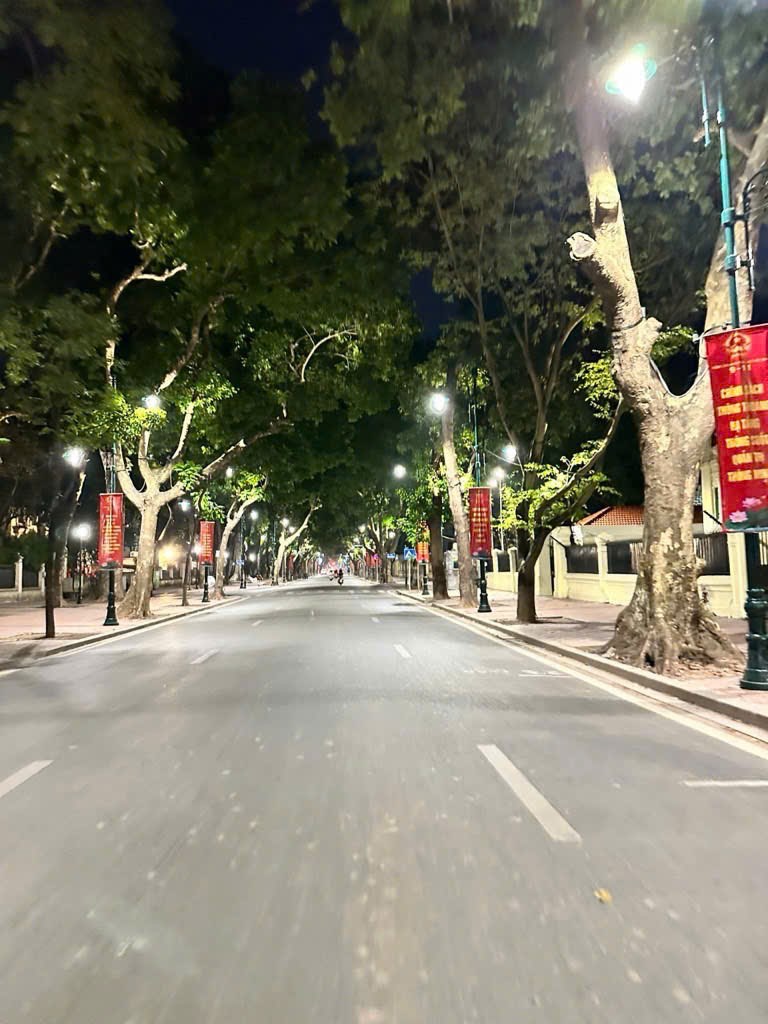 Bán nhà mặt phố Phan Huy Ích, Quán Thánh, Ba Đình 52m² giá 2.26 tỷ - Kinh doanh sầm uất