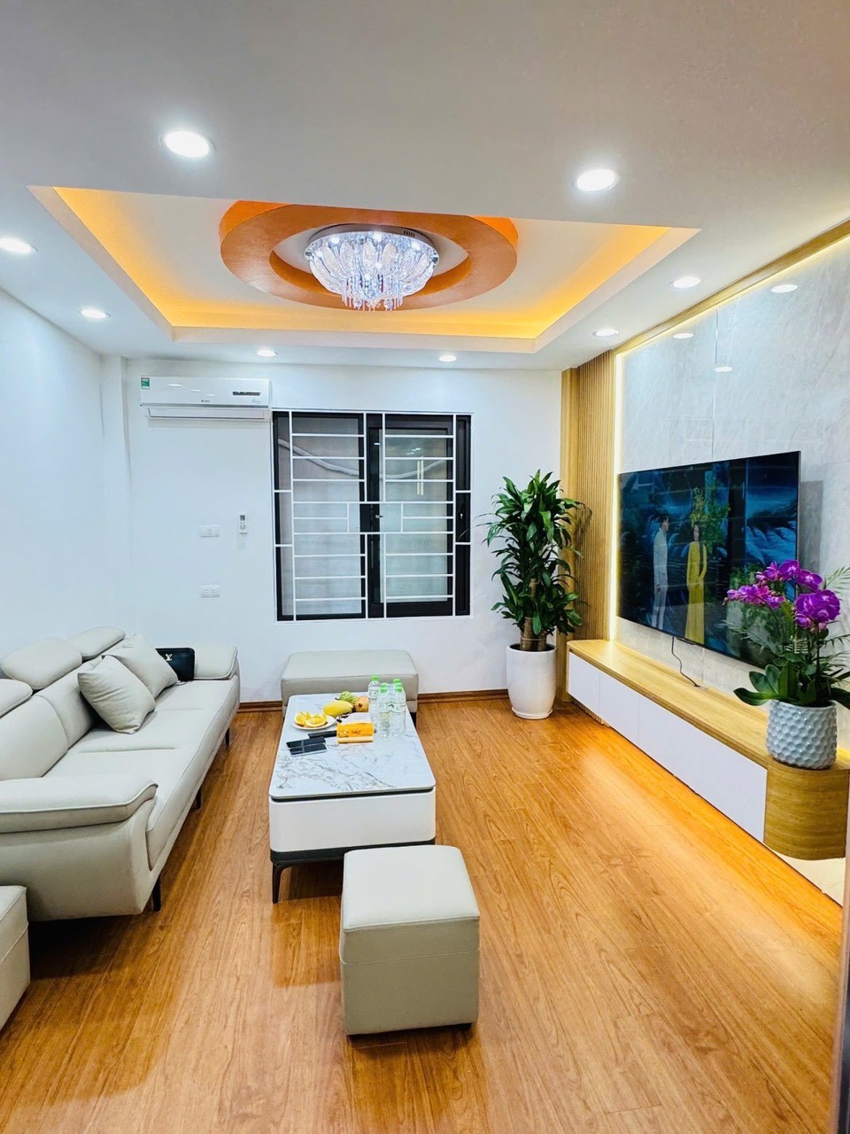 Nhà riêng Kim Giang, Thanh Xuân 36m² giá 10.6 tỷ - Lô góc 3 mặt thoáng, gần phố!