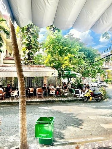 Sang quán cà phê khu Tên Lửa 108m² giá 180 triệu - Cơ hội kinh doanh tuyệt vời!