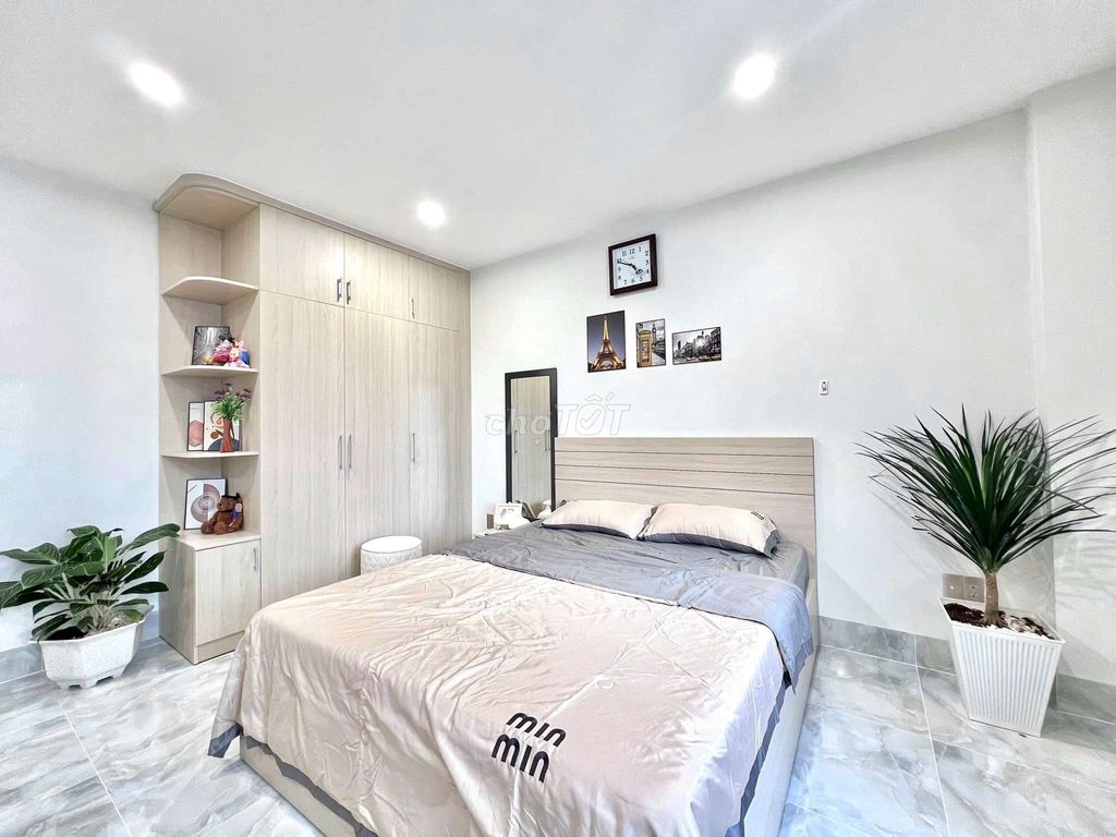 Cho Thuê Studio Cao Cấp Đường Nguyễn Xí 40m² giá 9 triệu - Giờ Giấc Tự Do, Không Chung Chủ!