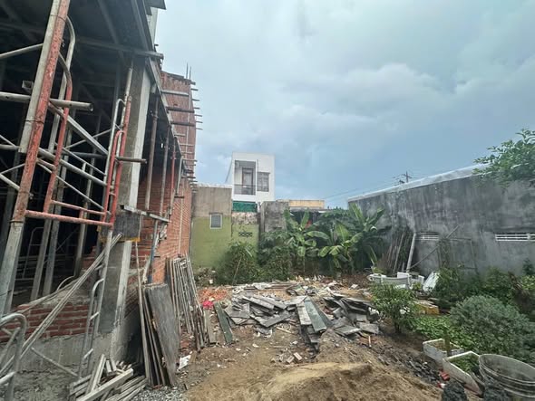 Đất Vĩnh Hiệp Nha Trang 100m² giá 1.87 tỷ - Khu dân cư đông đúc, tiện ích xung quanh!