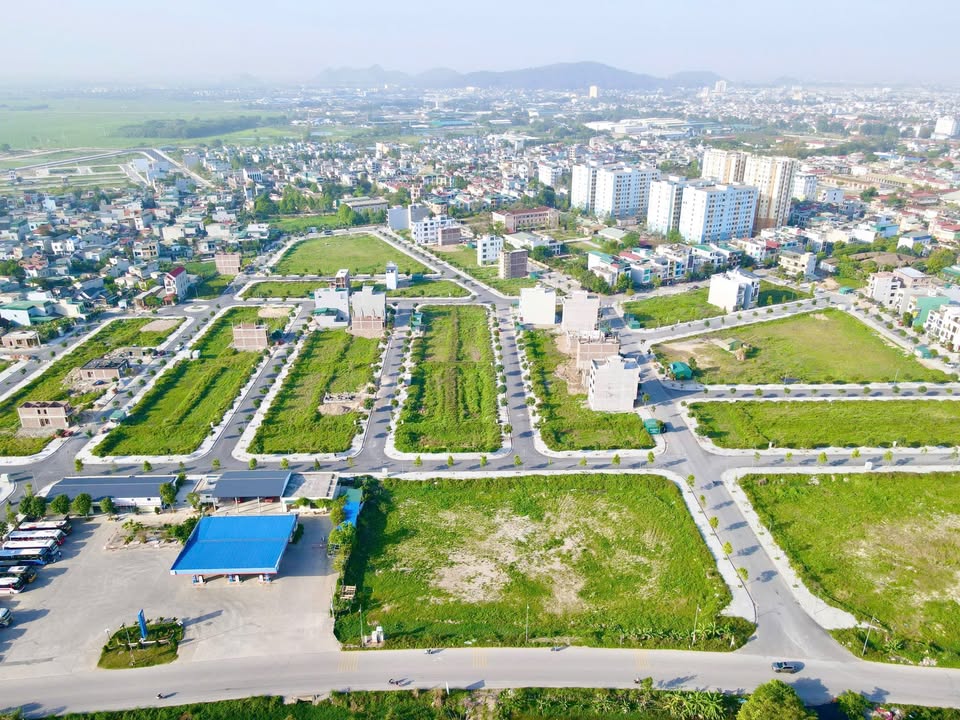 Đất nền đẹp Phú Sơn 71m² giá 5.143 tỷ - Đối diện sân bóng, tiện ích đầy đủ!