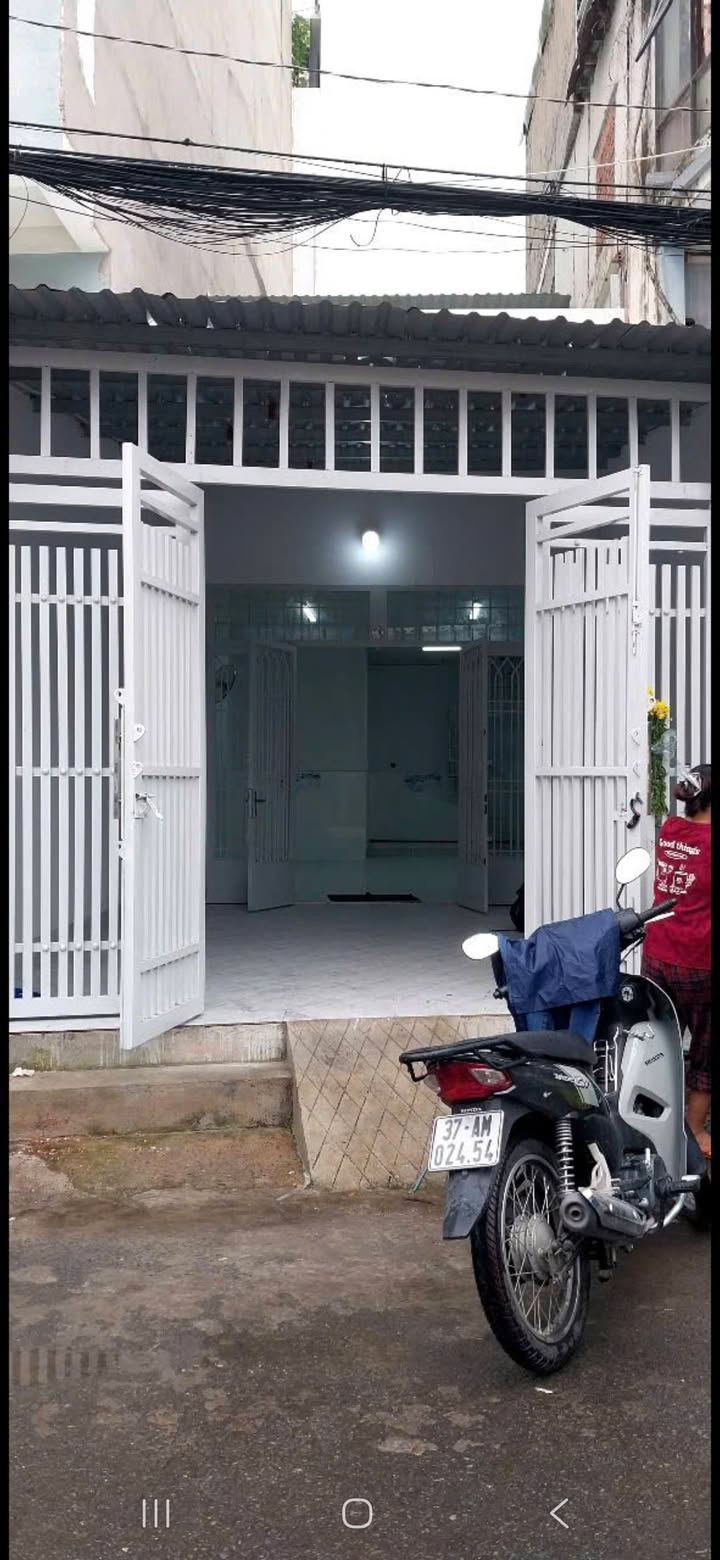 Nhà mặt tiền Đoàn Giỏi, Tân Phú 60m² giá 10.5 triệu - Kinh doanh đa ngành nghề!