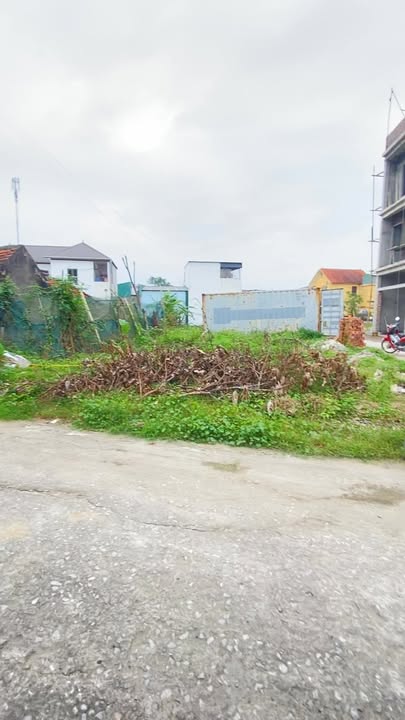 Đất nền góc Yên Vinh, Hưng Đông 78m² giá 2.5 tỷ - Vị trí đắc địa, tiện ích đầy đủ!