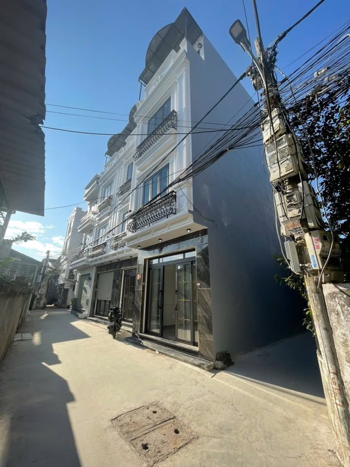 Nhà 4 tầng lô góc tại 560 Thiên Lôi, Hải Phòng 40.2m² giá 3.68 tỷ - Chính chủ bán gấp!