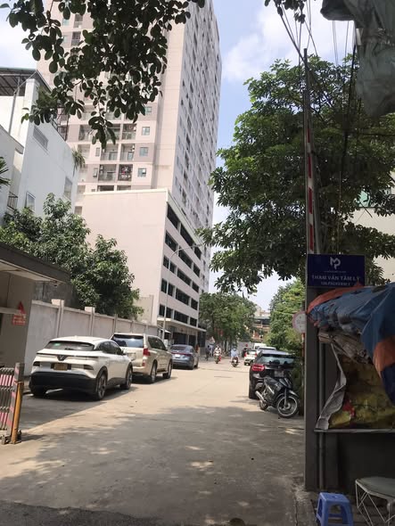 Chung cư mini Phú Thượng 45m² giá 300 triệu - Nội thất hiện đại, sổ đỏ chính chủ!