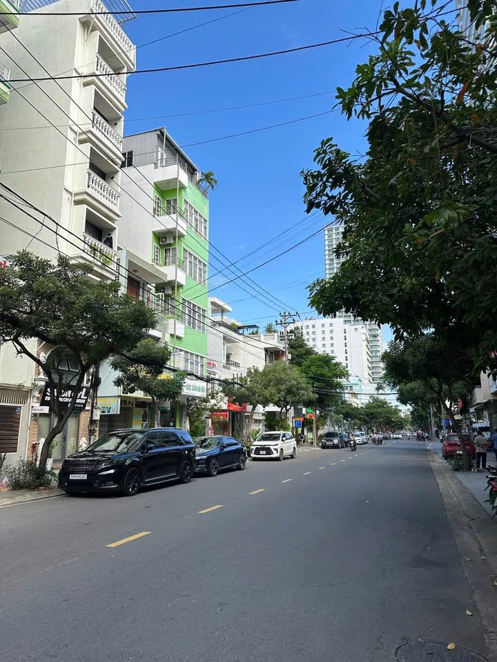 Bán nhà mặt tiền đường Hoàng Hoa Thám Nha Trang 58.2m² giá 18.5 tỷ - Vị trí đắc địa chỉ cách biển chỉ 200m!
