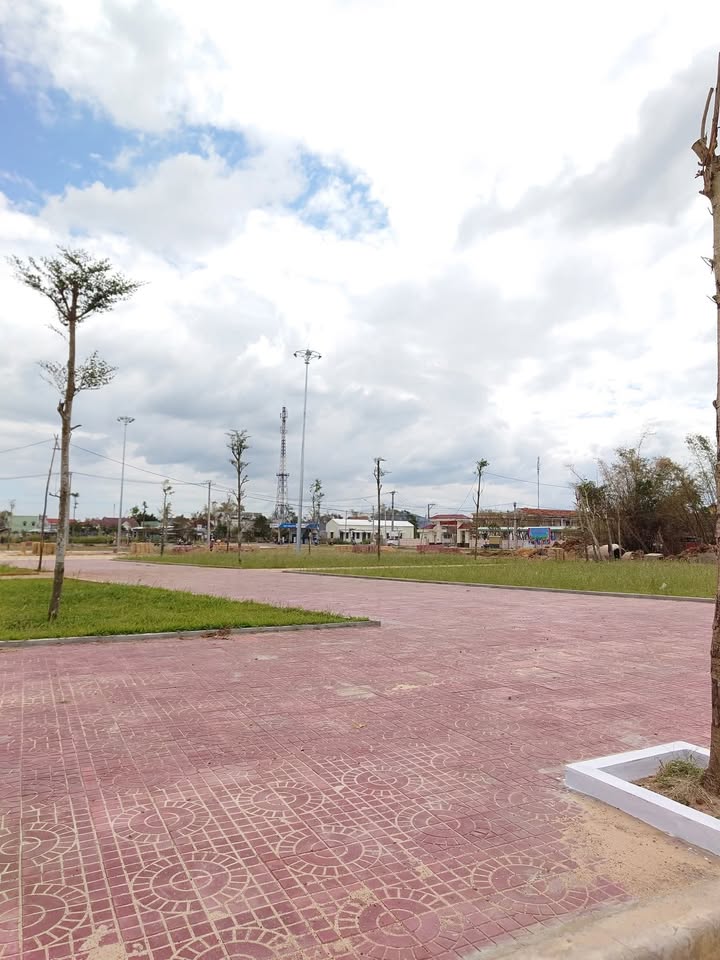 Đất nền trung tâm Nhơn Khánh 100m² giá 750 triệu - Đối diện công viên