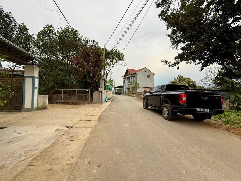 Đất nền 950m² Tản Lĩnh, Ba Vì chỉ 4 tỷ - Cơ hội đầu tư tuyệt vời!