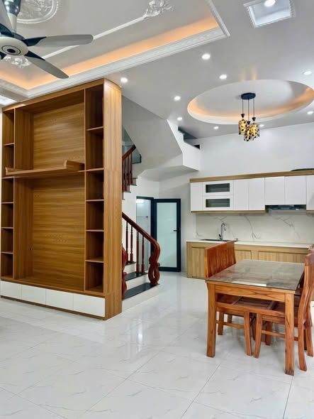 Nhà 3 tầng phố Tự Đông, Cẩm Thượng, 43.5m² chỉ 2.450 tỷ - Giảm giá cực sốc!