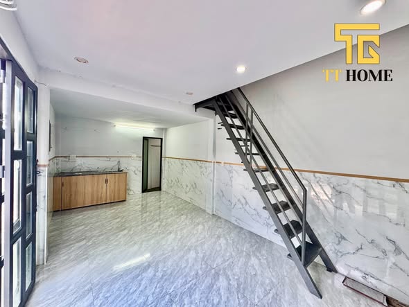 Nhà mặt tiền hẻm 311 Nguyễn Văn Cừ 3,6 triệu - Phù hợp kinh doanh online!