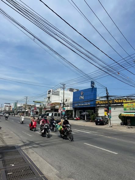 Cho thuê mặt bằng kinh doanh mặt tiền Quốc lộ 1A Hố Nai 280m² - Phù hợp làm phòng khám, văn phòng, quán ăn!