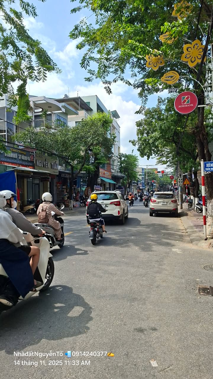 Nhà mặt tiền Trần Hưng Đạo, Quảng Ngãi 106m² giá 7 tỷ - Vị trí đắc địa, kinh doanh thuận lợi!