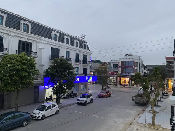 Shophouse cho thuê tại Lê Lợi, Lạng Sơn 4 tầng - Phù hợp làm văn phòng hoặc spa!