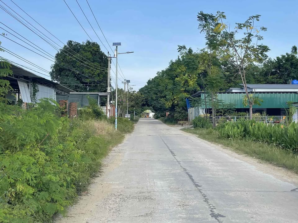 Đất Cam Phước Đông 303,5m² giá 820 triệu - Sổ đỏ chính chủ, ô tô vào tận nơi!