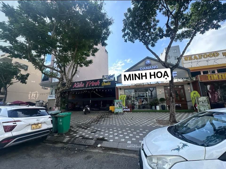 Cho thuê mặt tiền đường Phạm Văn Đồng Đà Nẵng - Diện tích 186m² giá 40 triệu/tháng - Cơ hội vàng cho kinh doanh!