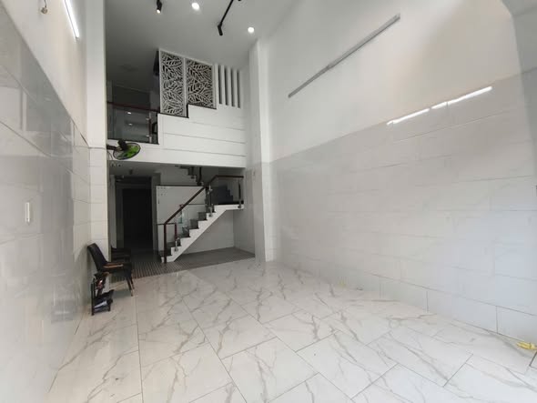 Mặt tiền Đàm Thuận Huy, Tân Phú 40m² giá 13 triệu - Kinh doanh thuận lợi!