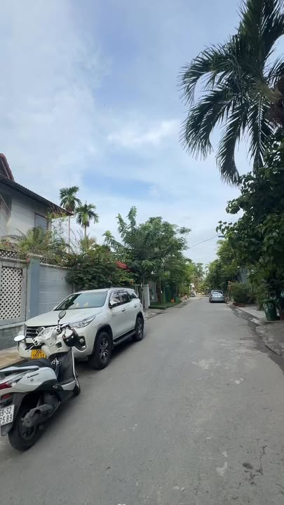 Nhà phố 6 tầng mặt tiền Đường Số - Quận 7, 80m² - Thiết kế sang trọng với thang máy