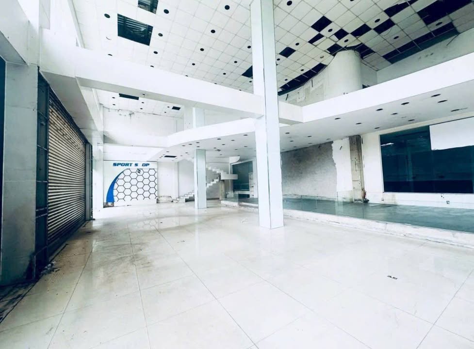 Cho thuê mặt bằng 2 tầng mặt tiền Đường Điện Biên Phủ 500m² - Vị trí đắc địa, kinh doanh thuận lợi!