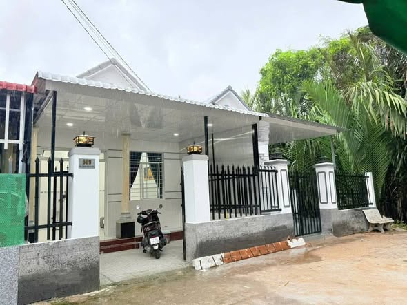 Nhà Phú Khương Bến Tre 100m² giá 1.19 tỷ - Sẵn sàng vào ở!