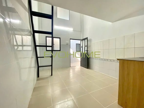 Phòng có gác 25m² quận 7 giá 3.8 triệu - Giờ giấc tự do, thoáng mát!